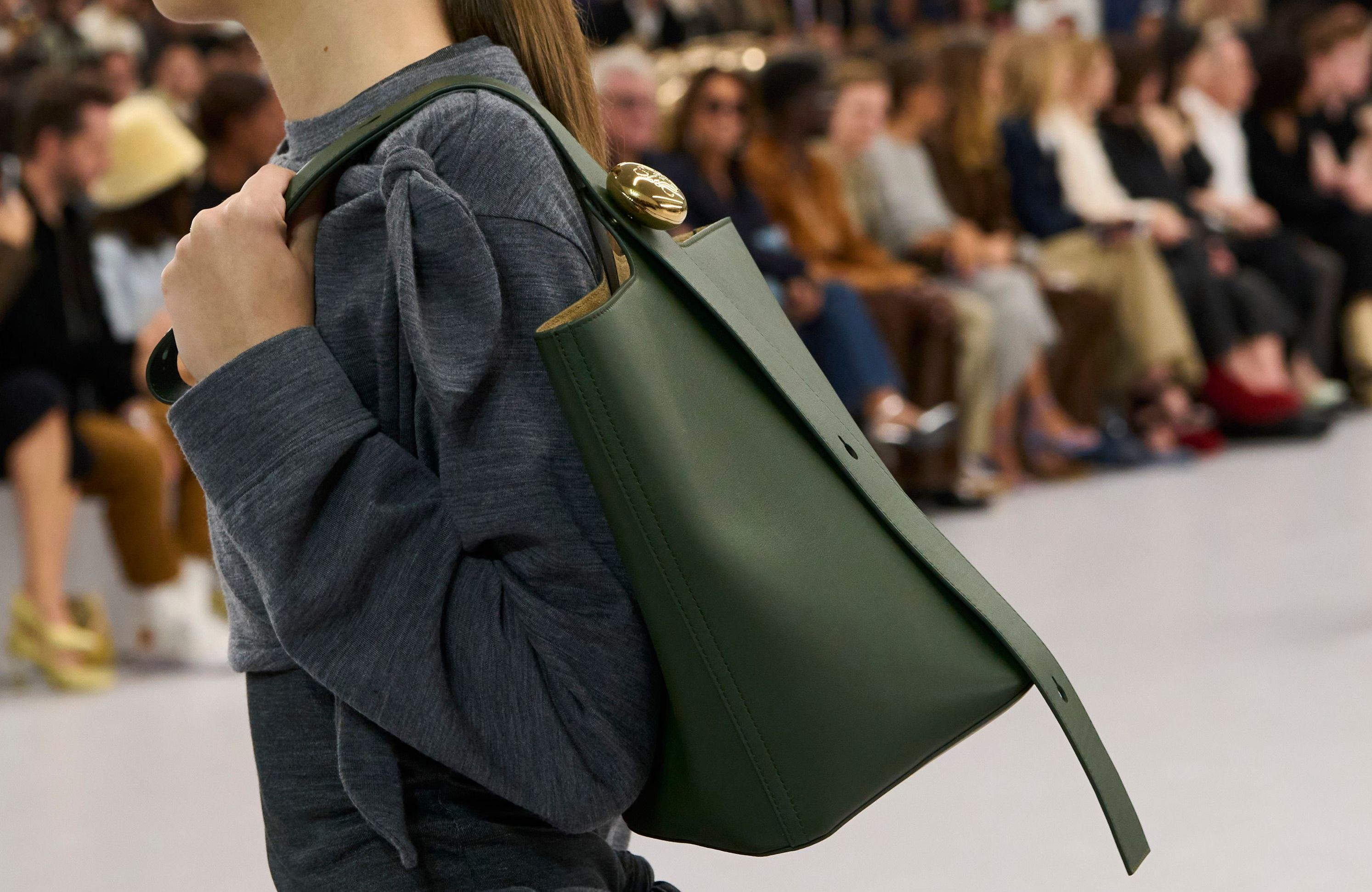 Les tendances incontournables des sacs à main cette année - Delcier