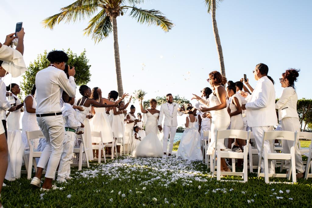 Quel sac à main pour un mariage ? Le guide ultime pour une tenue parfaite - Delcier