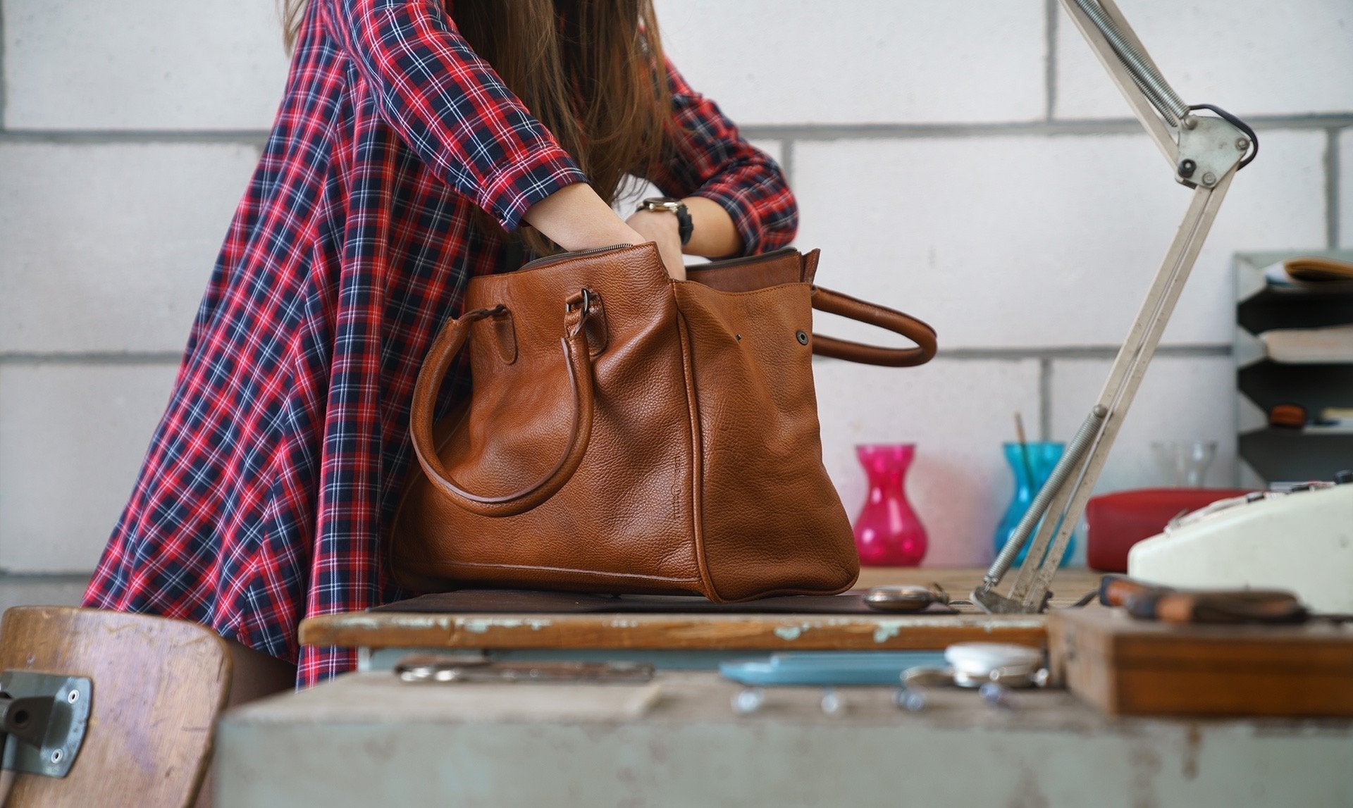 Sacs à main de cours : quand le style s’invite sur les bancs de l’école - Aspire Liberty